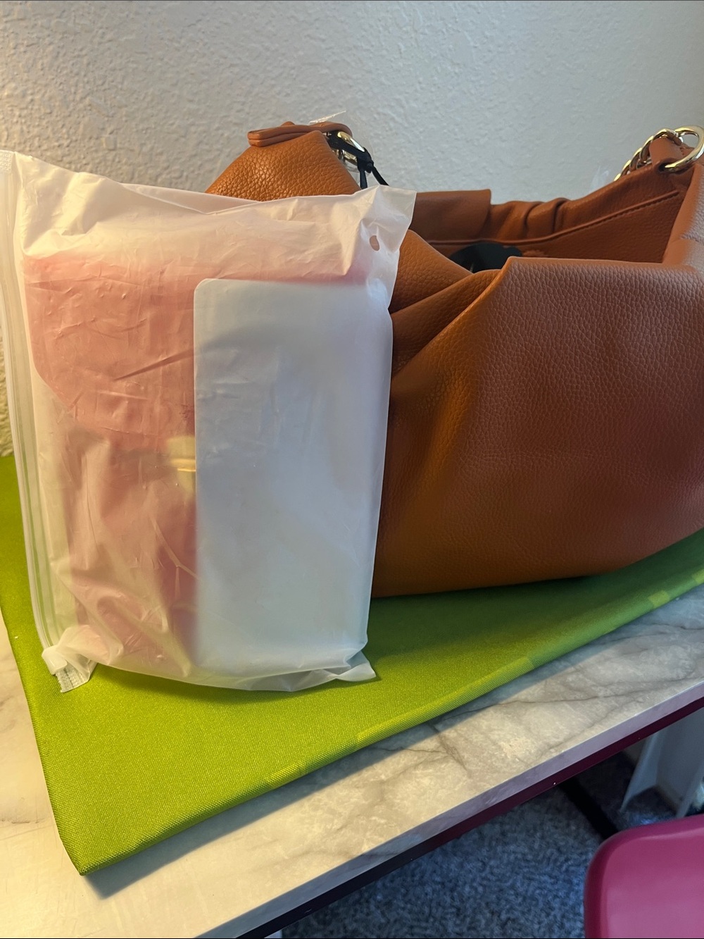 Women’s Shoulder Bag in Cognac Brown - Picture 3 of 5